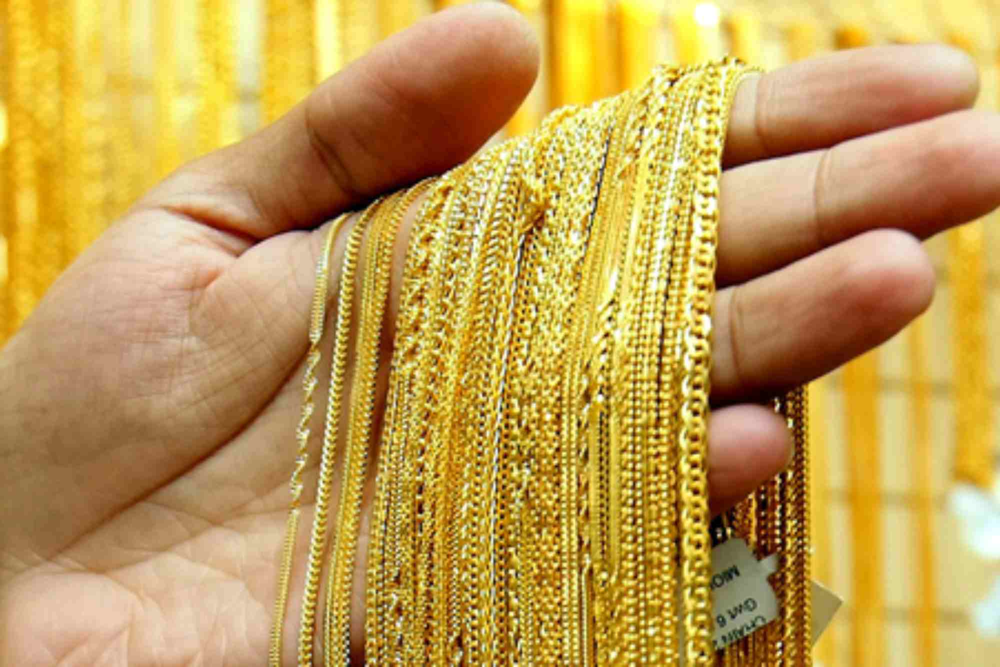 10 Gram Gold Price in Dubai in Indian Rupees