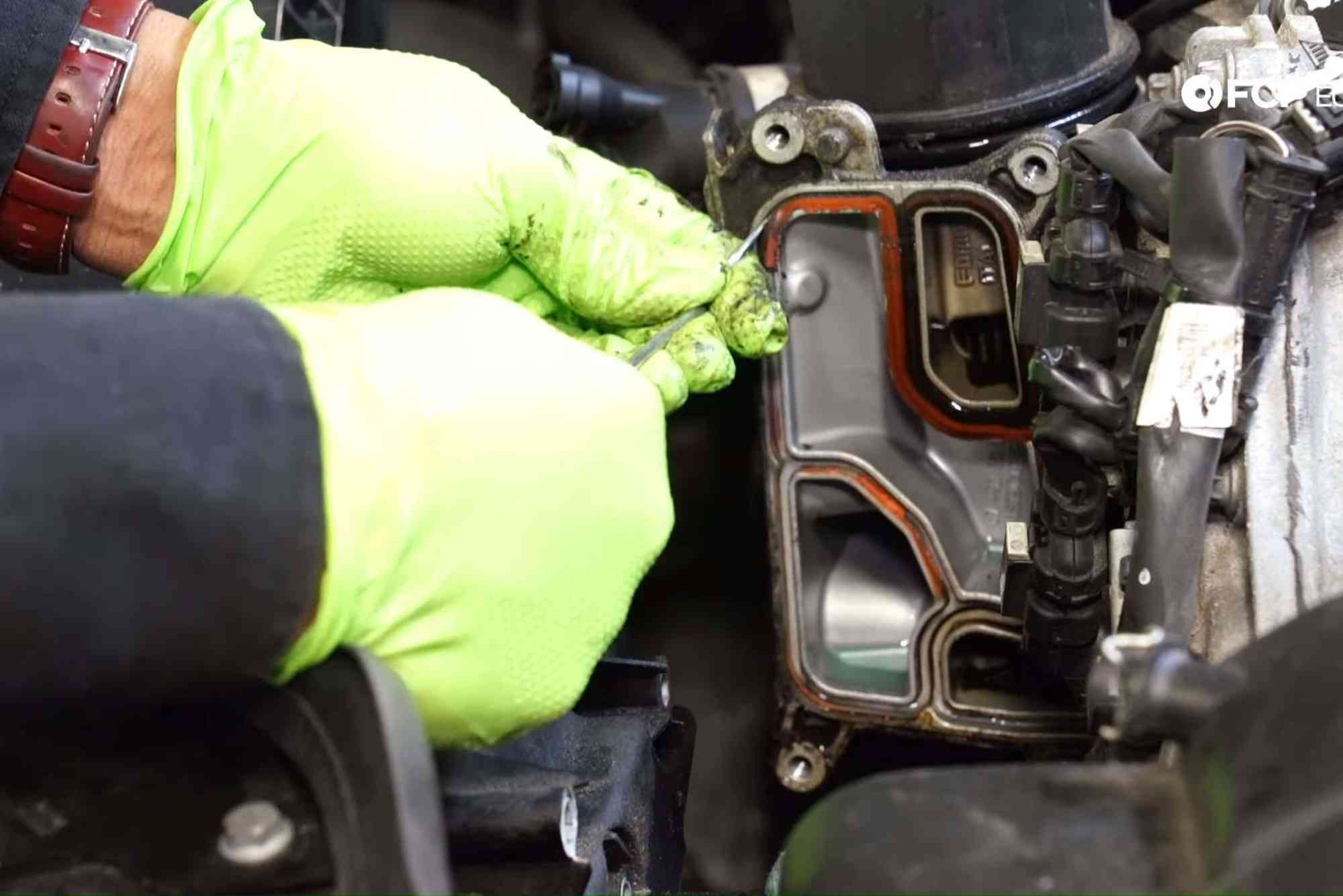 Mercedes Benz E350 Oil Leak