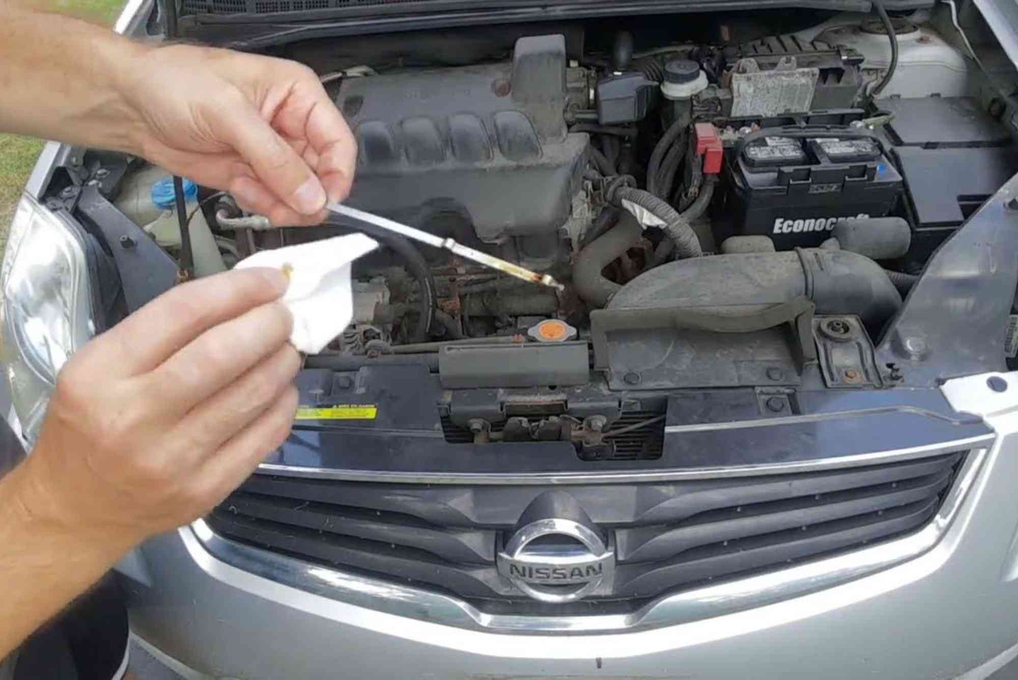 Nissan Sunny 2014 Engine Oil Capacity